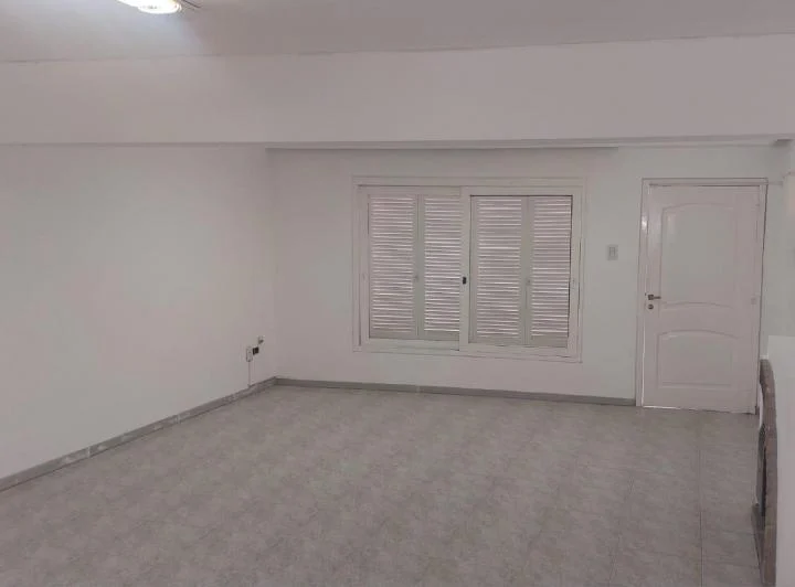 CASA BARRIO BOMBAL VIVIENDA U OFICINA 2