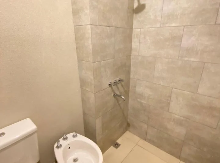 DEPARTAMENTO METROS CARRIL URQUIZA 3