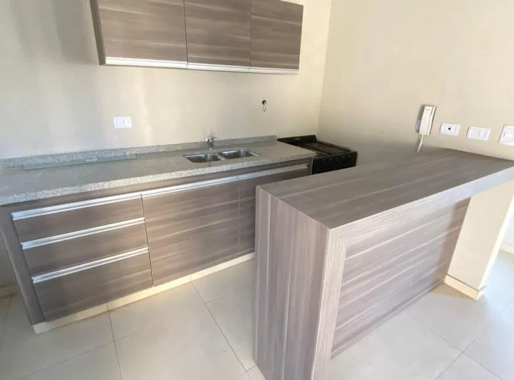 DEPARTAMENTO METROS CARRIL URQUIZA 4