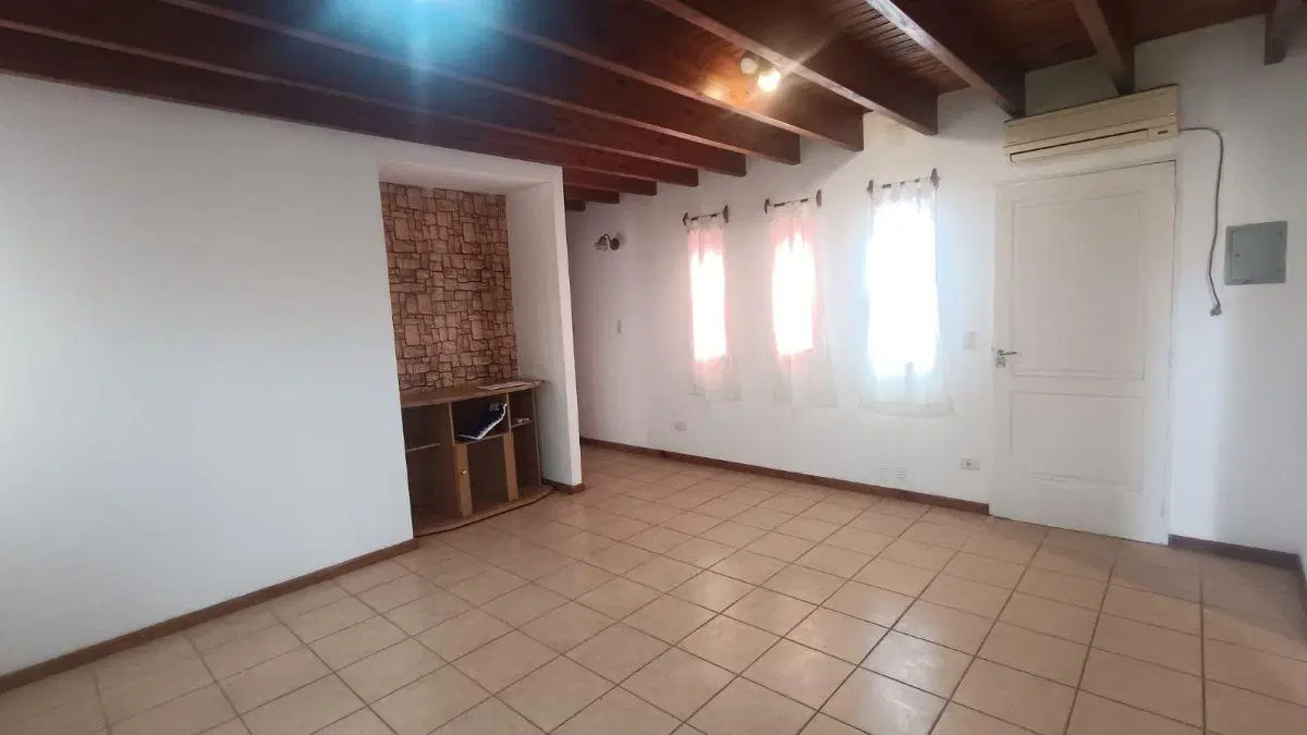 DEPARTAMENTO BARRIO JARDIN TRAPICHE 4