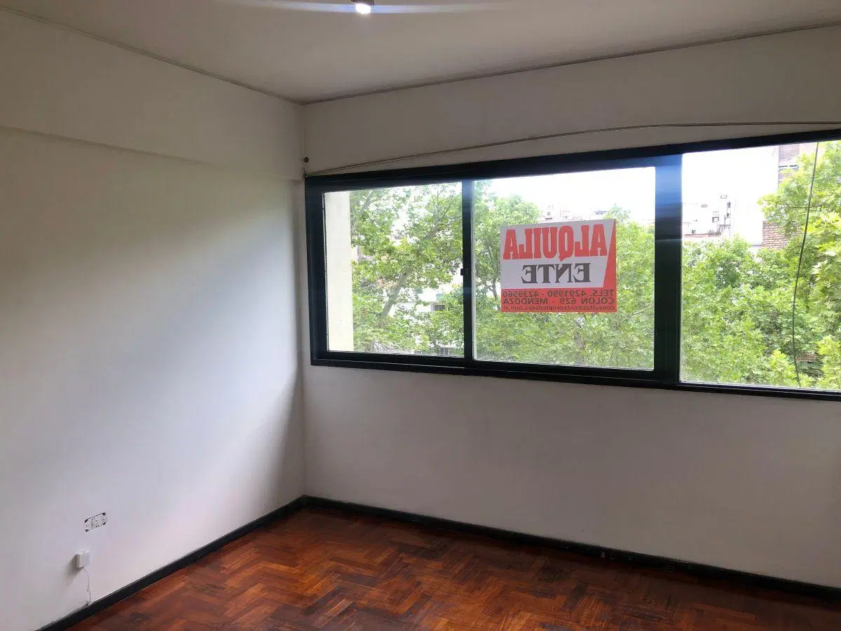 CENTRICO, MONTEVIDEO Y SAN MARTIN 2