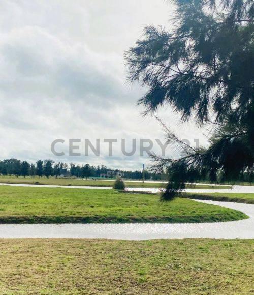 <p>Venta de Lote en Campos de Roca II, Brandsen.</p><p>Muy buena inversión! En excelente ubicaci...