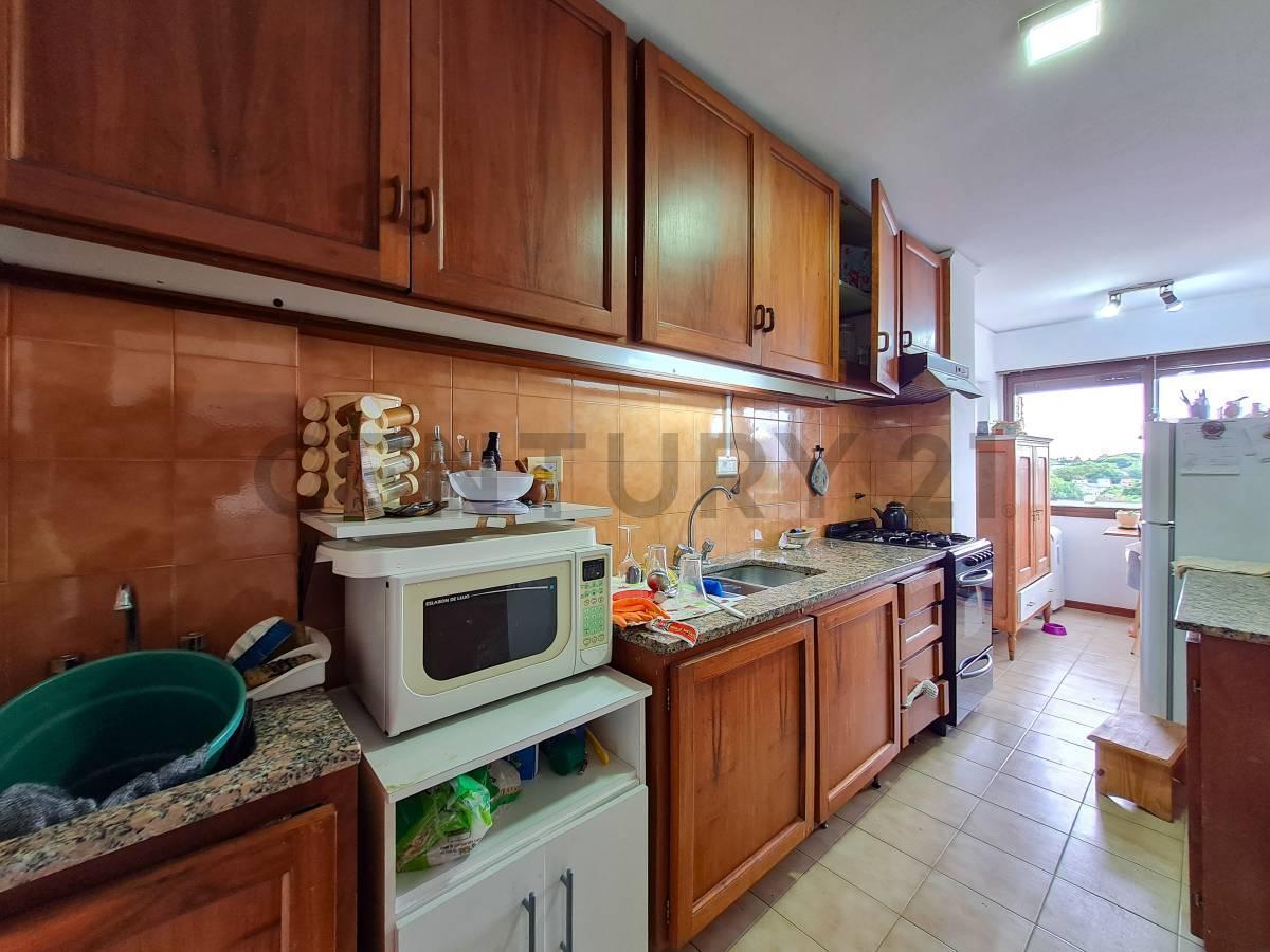 Venta Departamento 3 Dorm. con Cochera 3