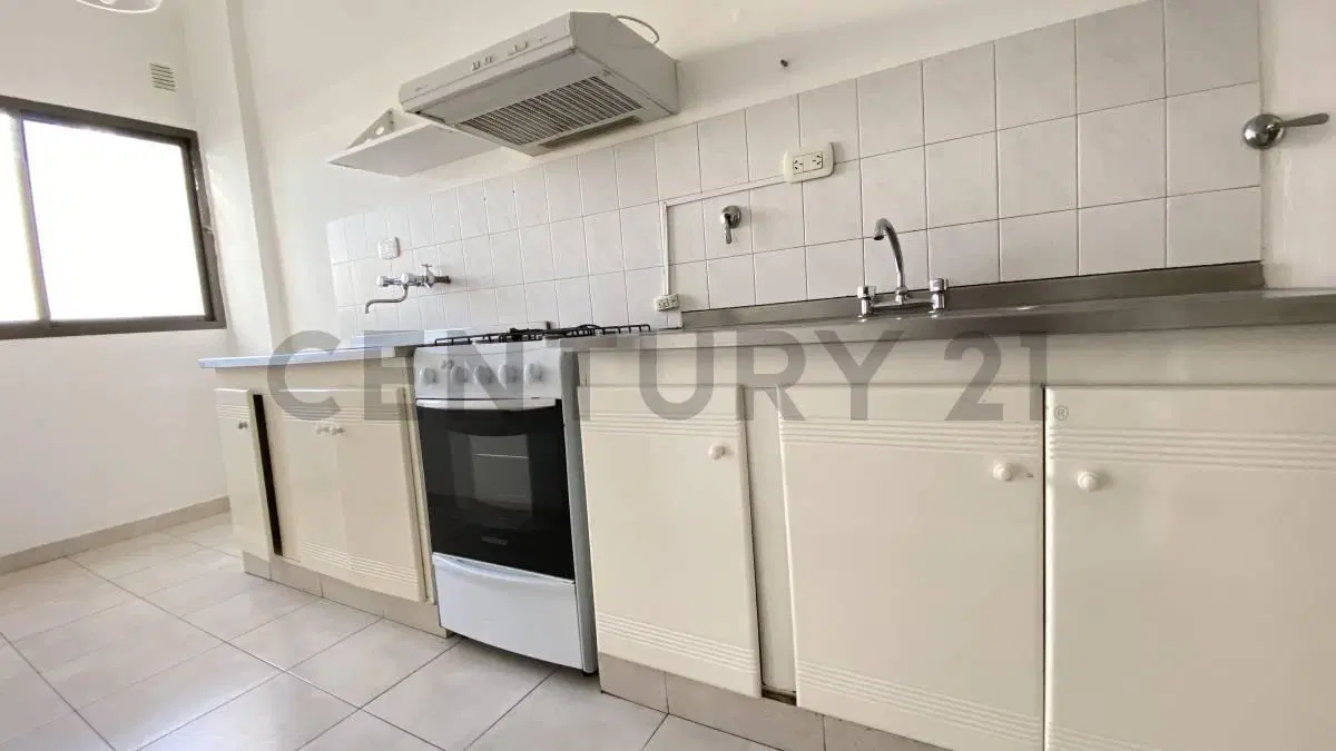 Venta departamento un dormitorio 45 e 12 y 13 5