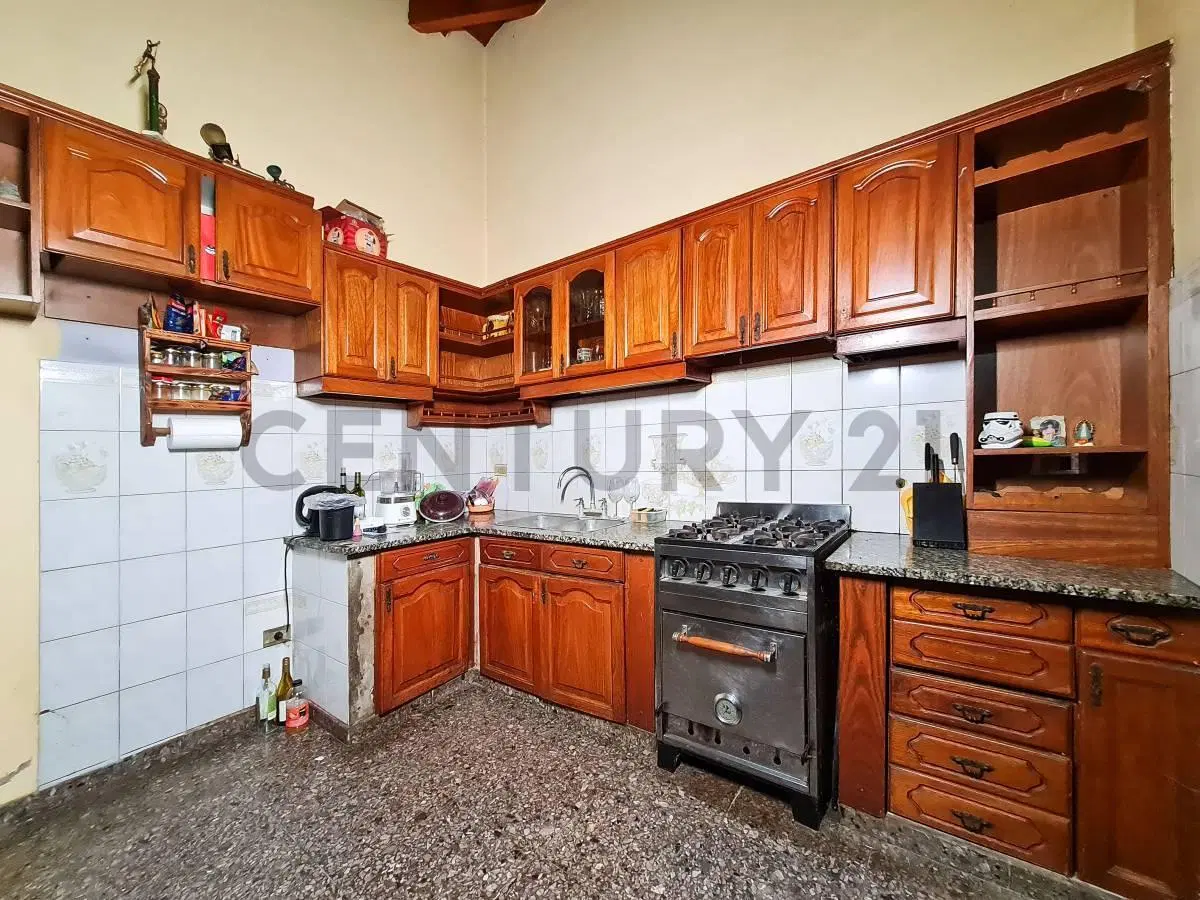 Casa en Venta de 4 dormitorios en Tolosa. 4