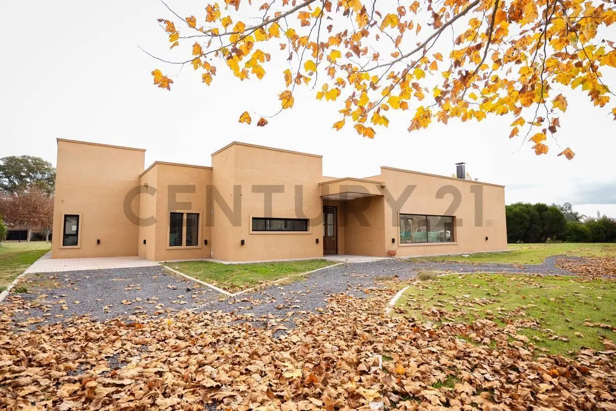 CASA EN VENTA EN AREA 60 4
