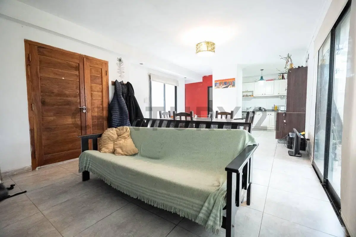 CASA 3 DORMITORIO EN VENTA EN LA PLATA 3