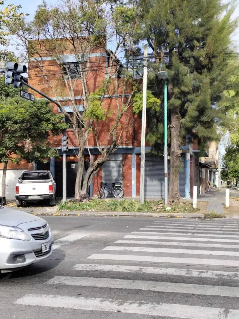 Venta de Casa y Local Comercial 2