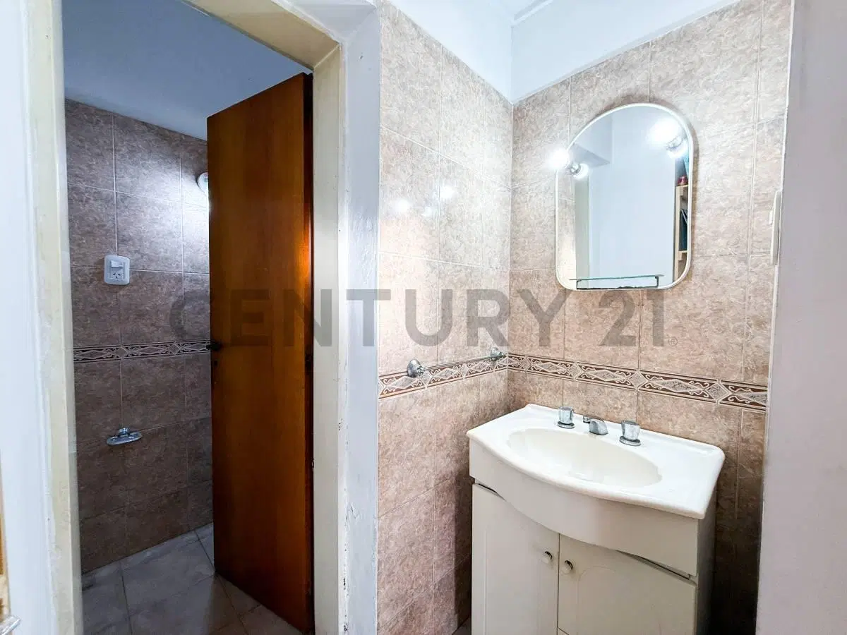 VENTA - PH DOS DORMITORIOS EN PB 4