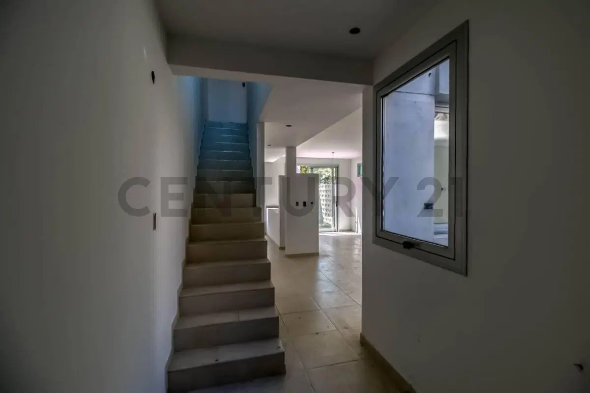 OPORTUNIDAD Dúplex a estrenar en complejo | Ringuelet 4