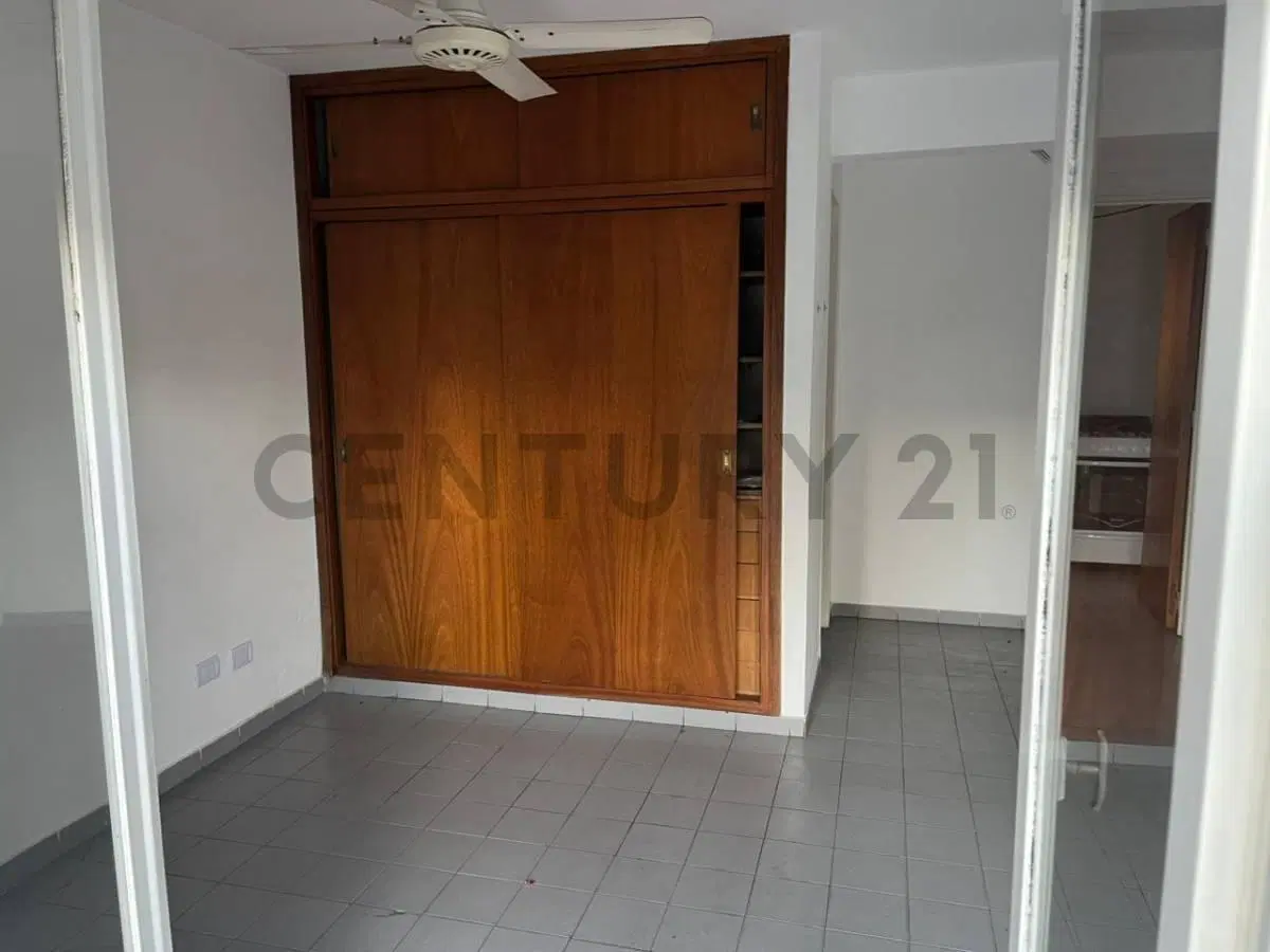 VENTA DE MONOAMBIENTE EN EL CORAZON DE LA PLATA 4
