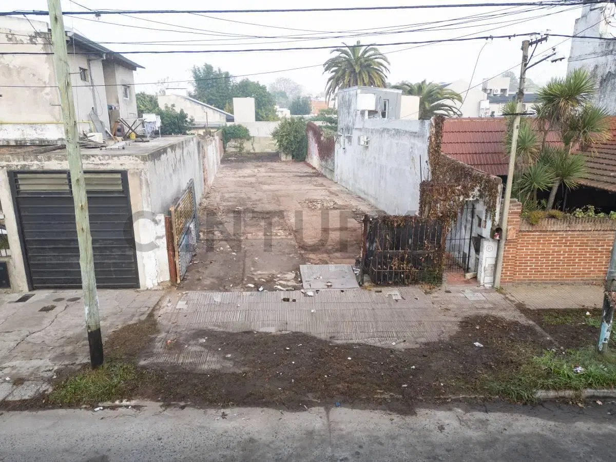 Lote en venta, en BERISSO, calle 124 entre 62 y 63 2