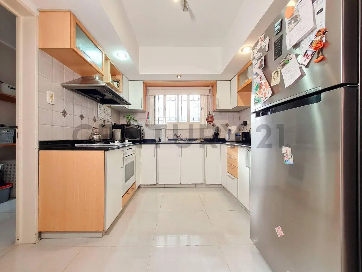 CASA EN VENTA 2 DORMITORIOS, QUINCHO Y PISCINA – LOS HORNOS 8