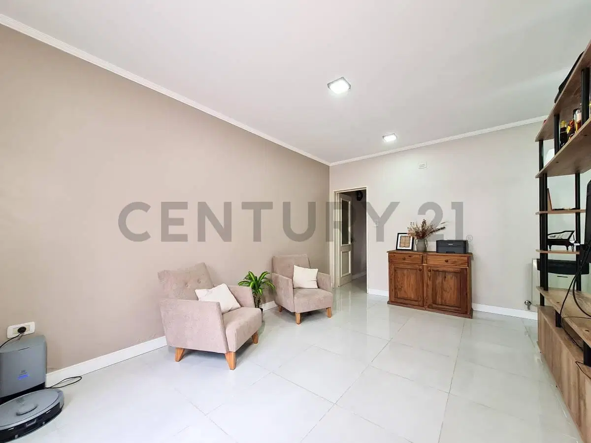 CASA EN VENTA 2 DORMITORIOS, QUINCHO Y PISCINA – LOS HORNOS 5