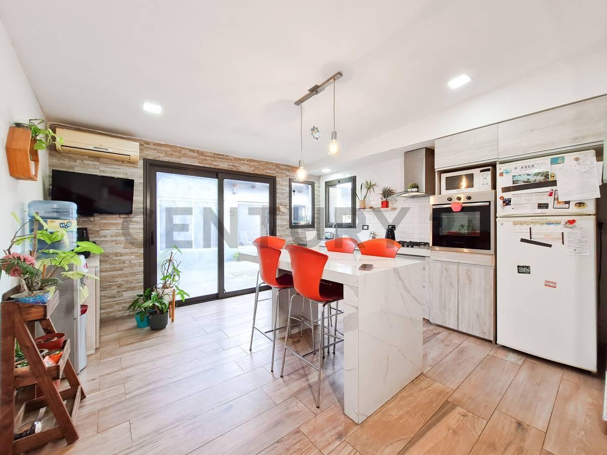Foto de Venta de Casa con 3 Dormitorios y Quincho en Barrio Jardín. La Plata, imagen 5