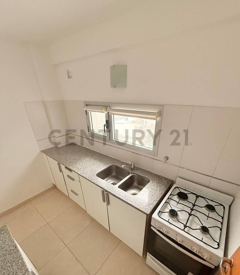 Foto de DEPARTAMENTO EN VENTA FRENTE A PARQUE SAN MARTIN, imagen 5