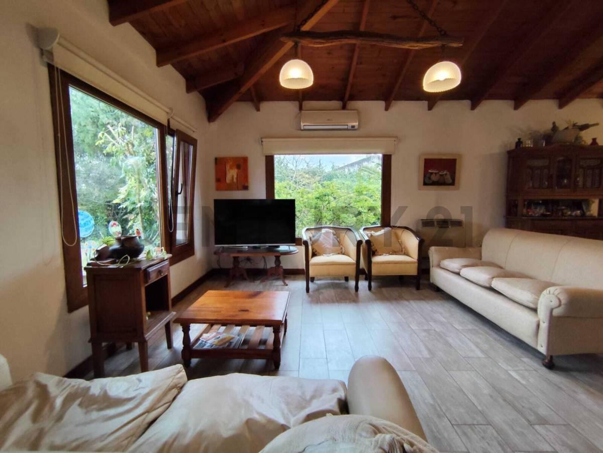Foto de Venta de casa 3 dormitorios con quincho y pileta, imagen 1