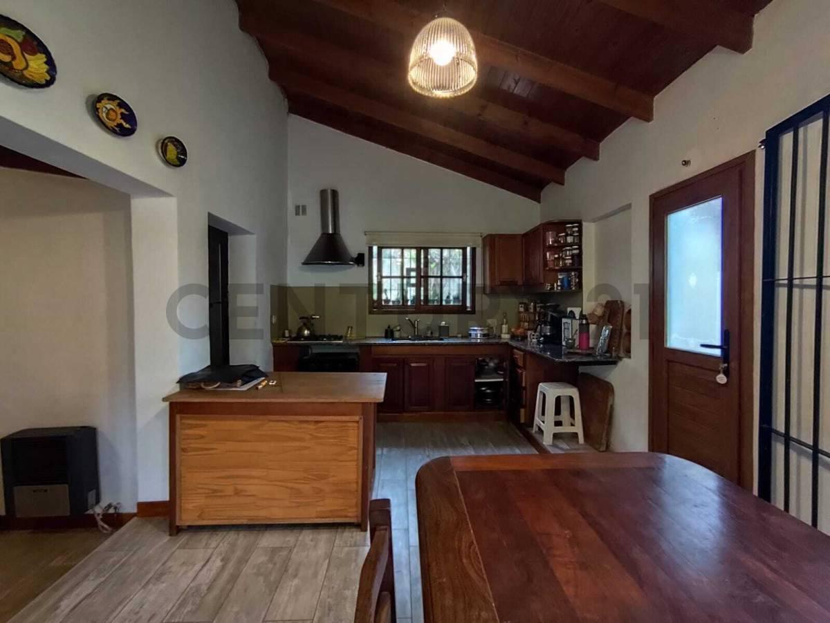 Foto de Venta de casa 3 dormitorios con quincho y pileta, imagen 5