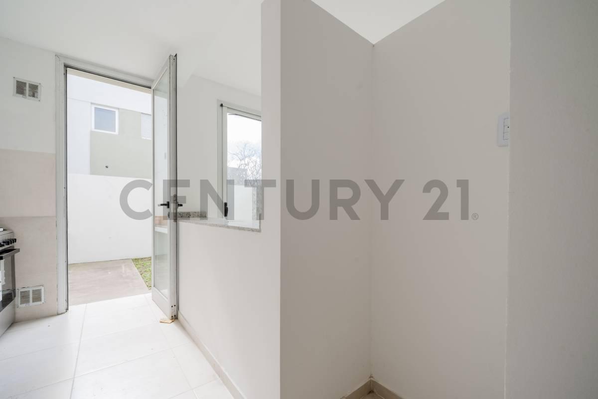 Foto de OPORTUNIDAD Dúplex a estrenar en complejo| Ringuelet, imagen 2