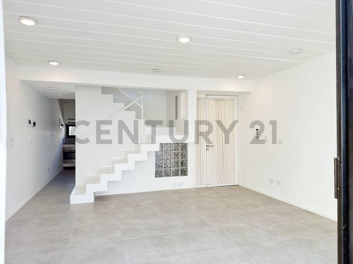 Foto de DUPLEX DE 3 DORMITORIOS EN VENTA, imagen 2