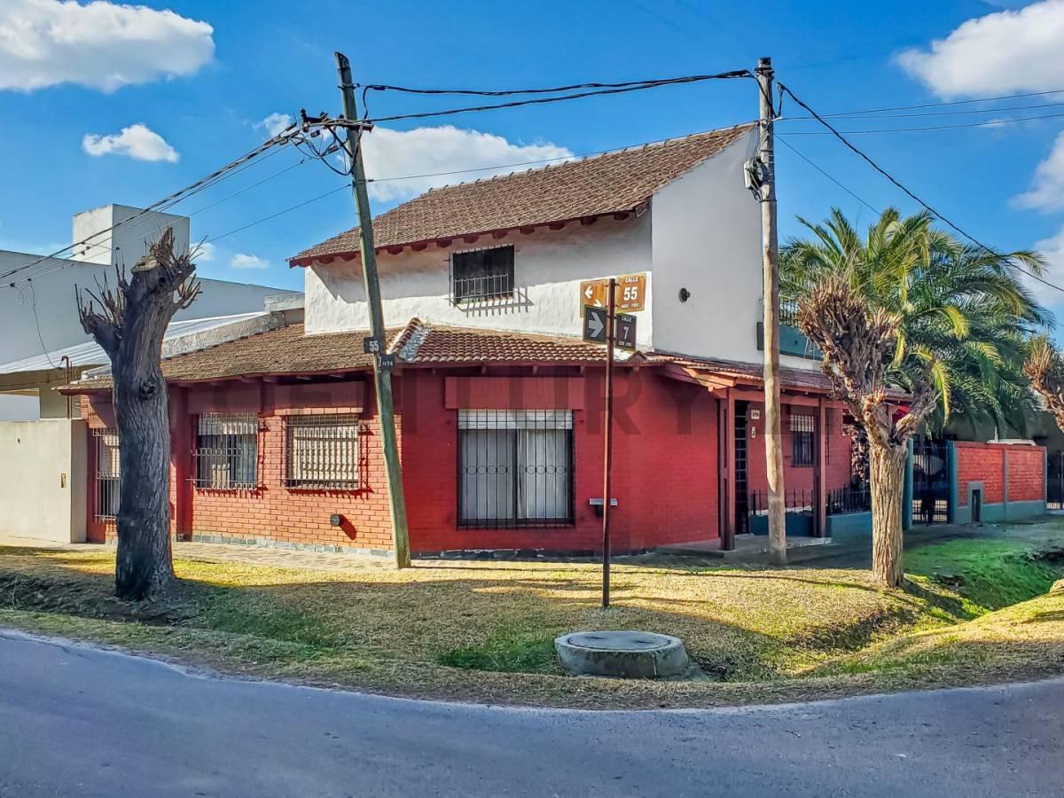 Foto de Casa en venta en Villa Elisa, imagen 1