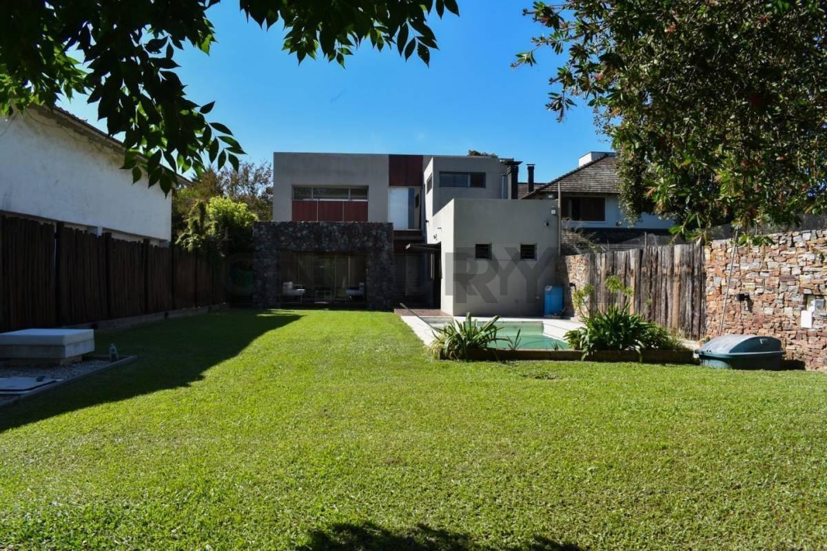 Foto de Casa en venta en Gonnet, imagen 1