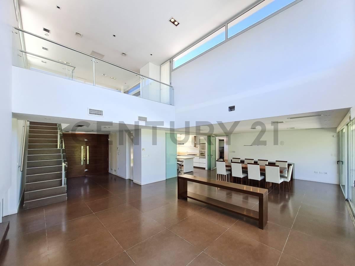 Foto de Importante casa de 3 dormitorios en venta, imagen 2