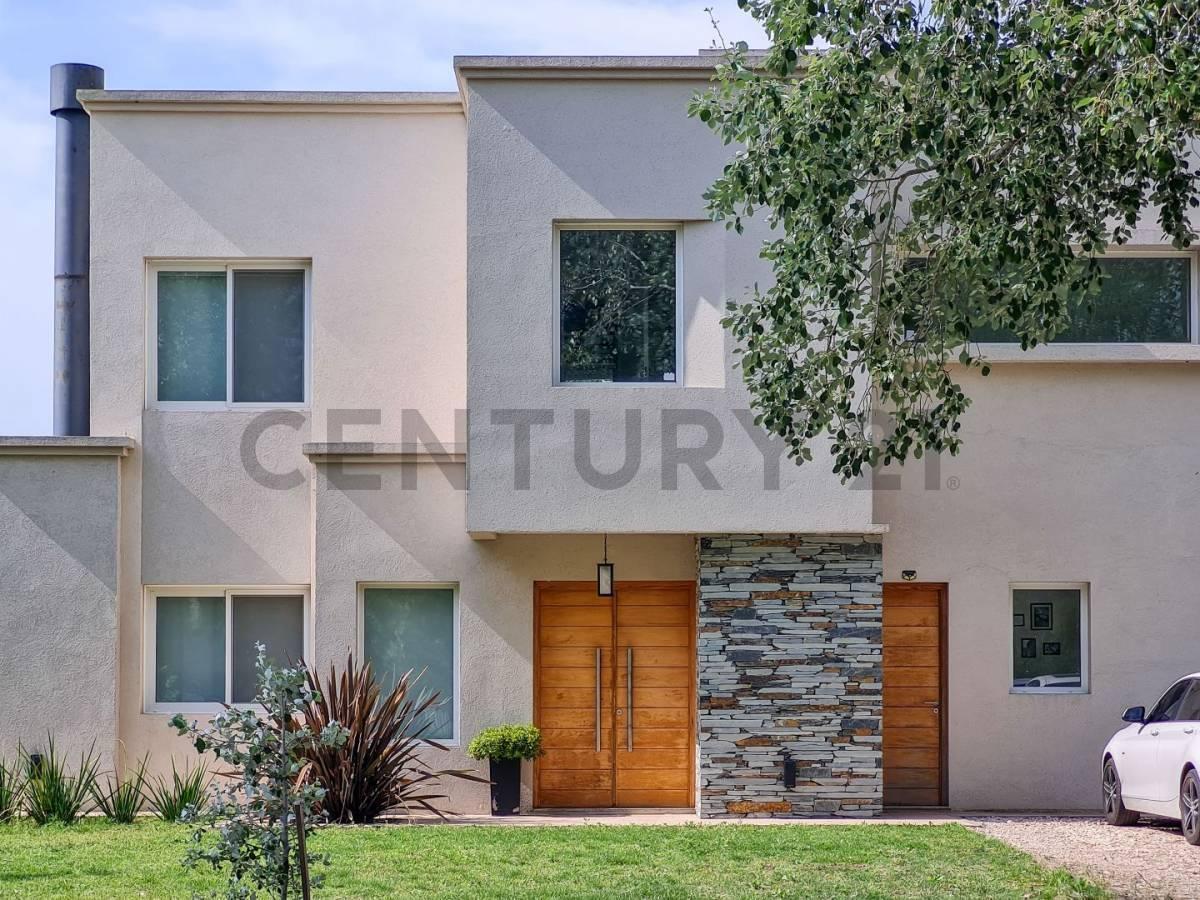 Foto de Venta de Casa en Haras del Sur II, imagen 2