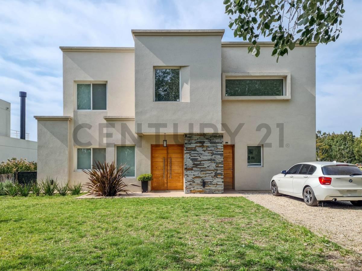Foto de Venta de Casa en Haras del Sur II, imagen 1