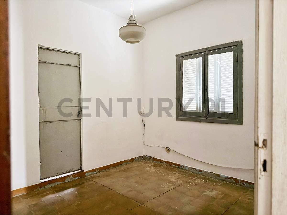 Foto de En venta 2 dormitorios con patio en La Plata, imagen 3