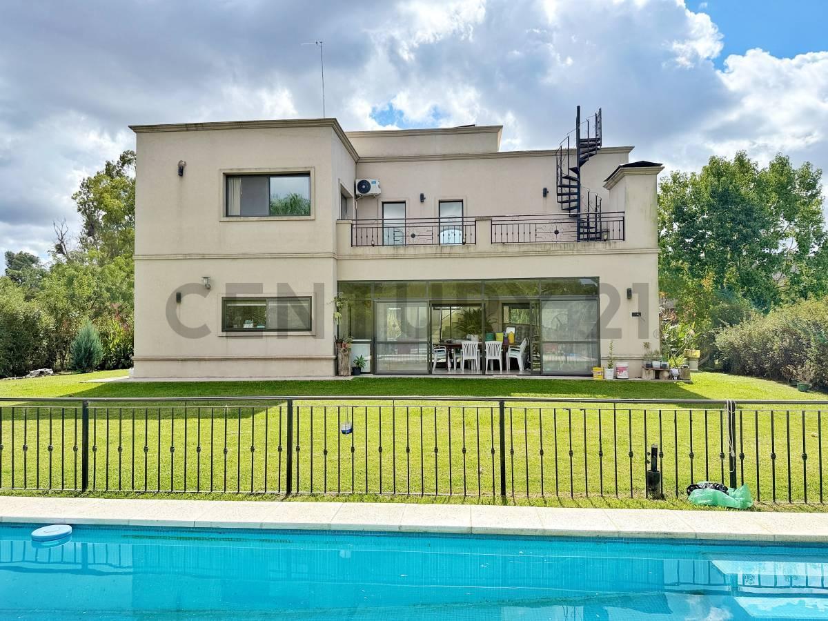 Foto de VENTA DE CASA EN EL BARRIO CERRADO LA CANDIDA ,CLUB DE CAMPO, imagen 1