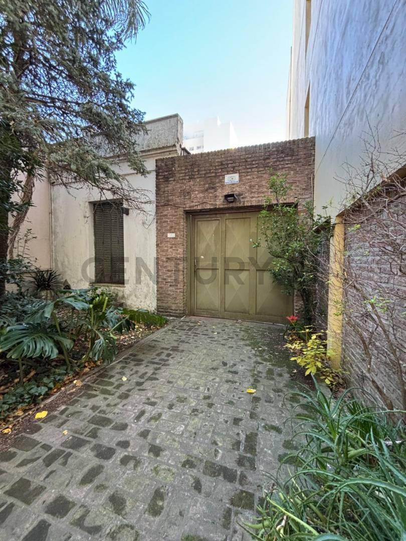 Foto de Oportunidad para Desarrollo | Lote con Casa a Demoler o Reciclar, imagen 4