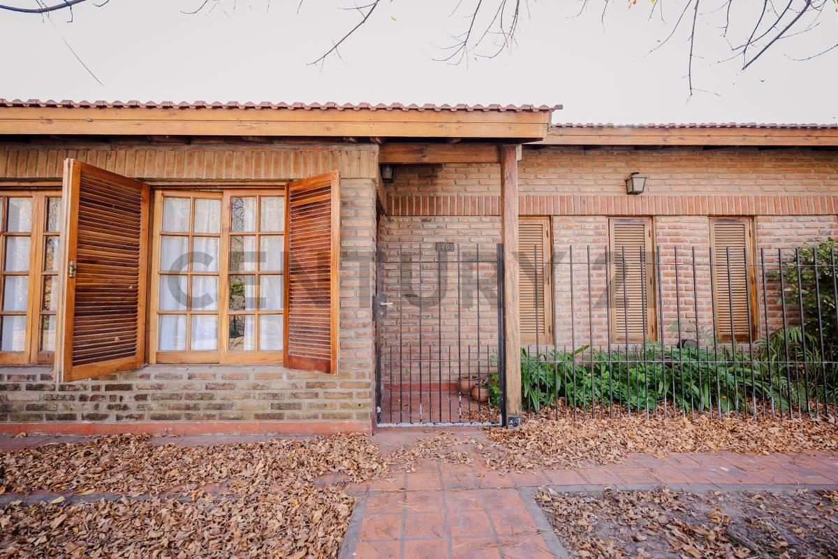 Foto de Casa dos dormitorios Frente a Plazoleta en una de las Mejores Zonas de, imagen 1