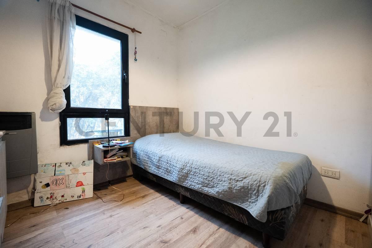 Foto de CASA DE 3 DORMITORIOS CON PATIO EN VENTA EN LA PLATA, imagen 4