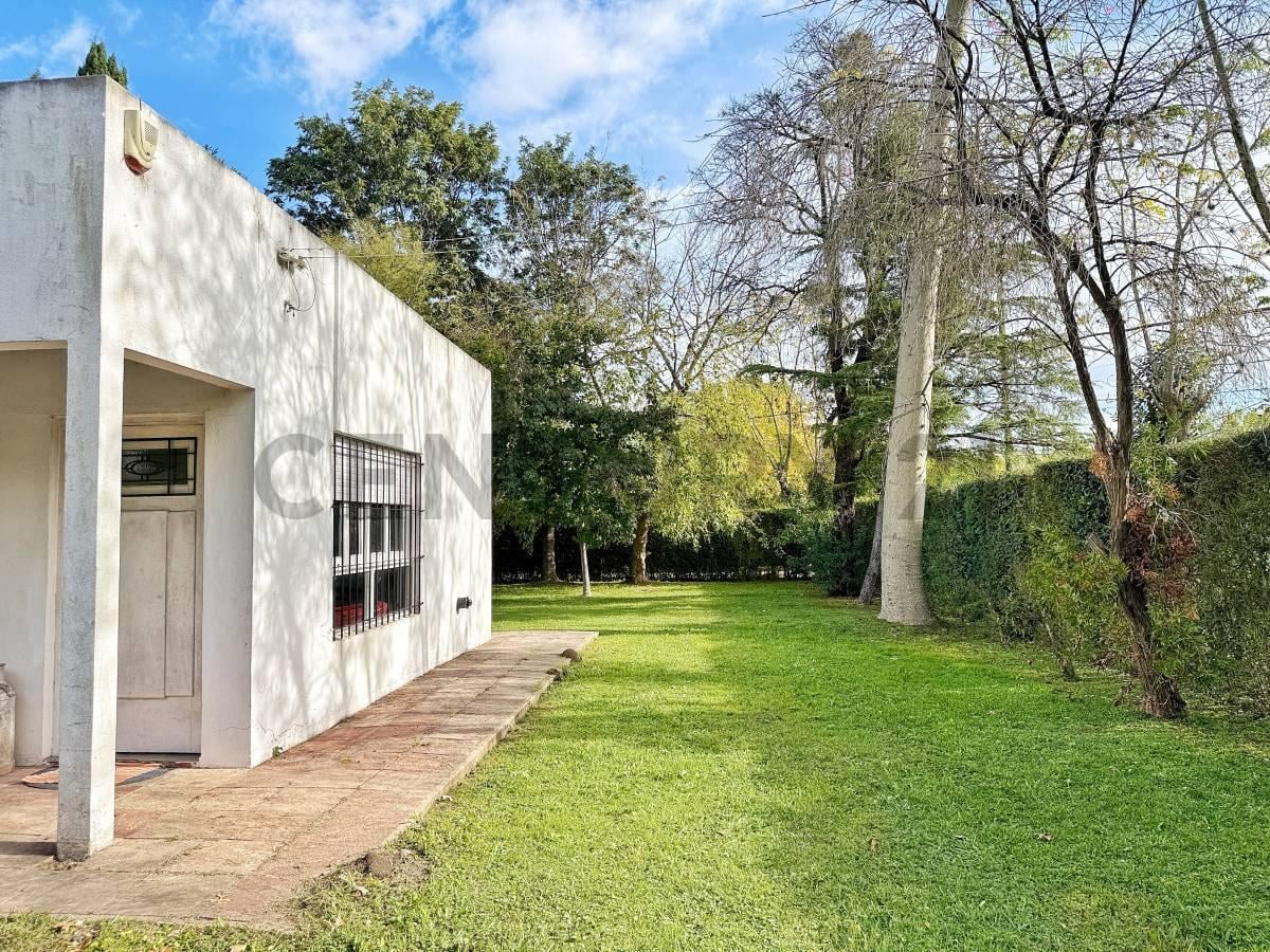 Foto de Venta de Casa ( casa quinta) en Arturo Segui, imagen 3