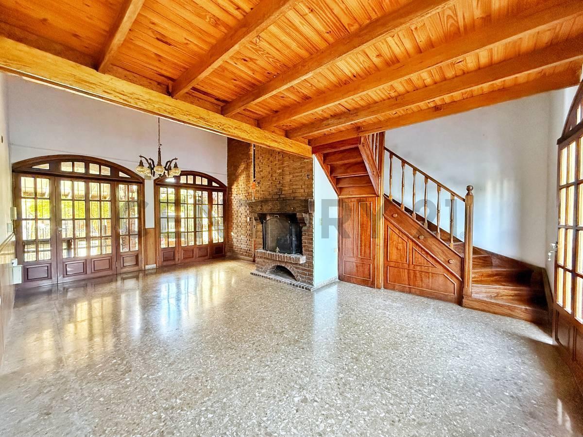 Foto de Casa de 3 dormitorios con patio, parrilla y cochera en VENTA, imagen 4