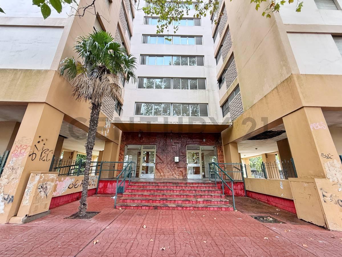 Foto de Departamento a la venta de dos dormitorios Diagonal 80 y 41, imagen 1