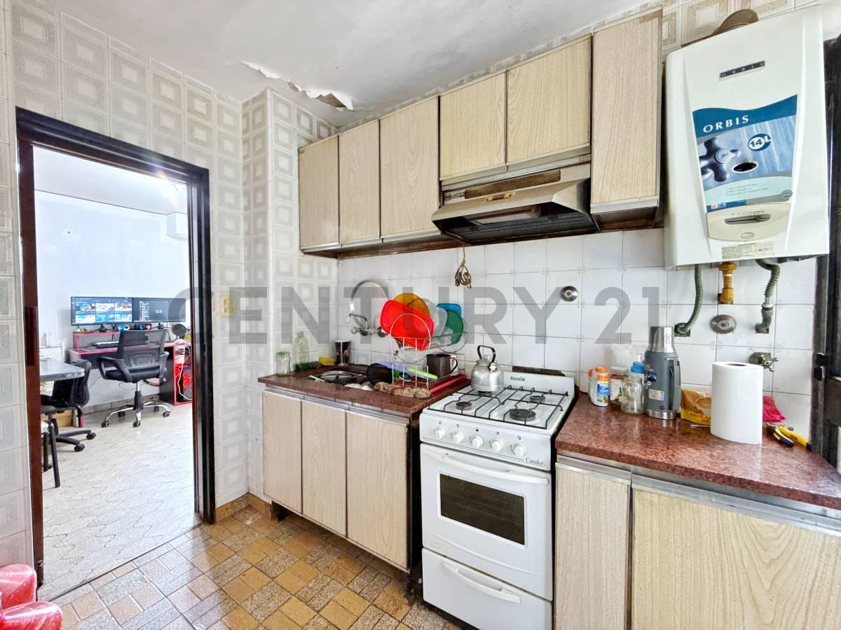 Foto de Departamento a la venta de dos dormitorios Diagonal 80 y 41, imagen 3