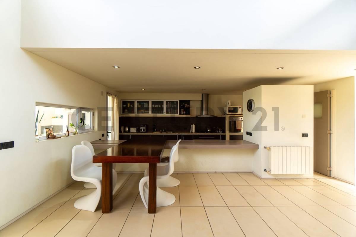 Foto de Venta de casa en La Plata, imagen 5