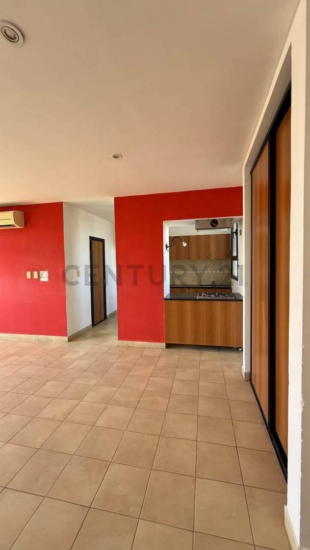 Foto de Venta de departamento 2 dormitorios-Frente al parque San Martin, imagen 2