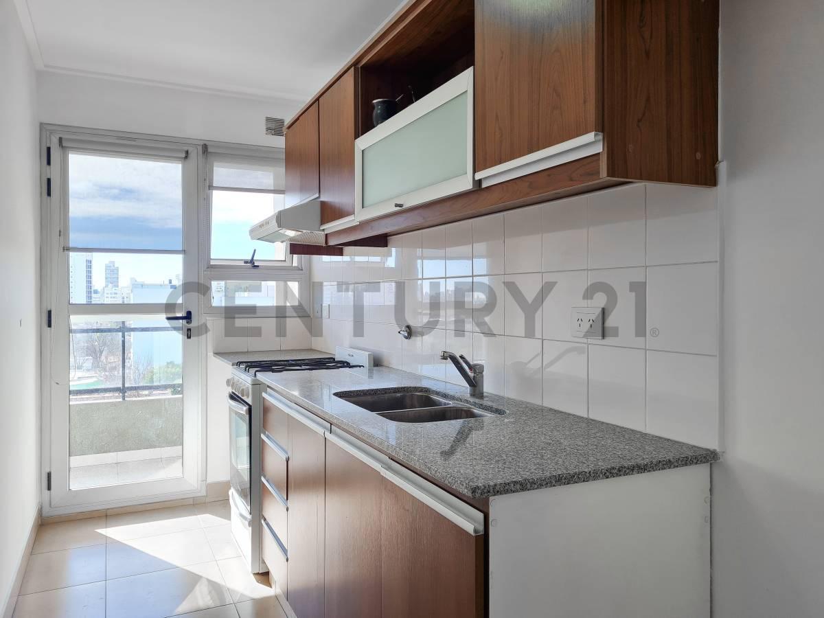 Foto de Departamento en venta de un dormitorio con cochera en La Plata, imagen 3