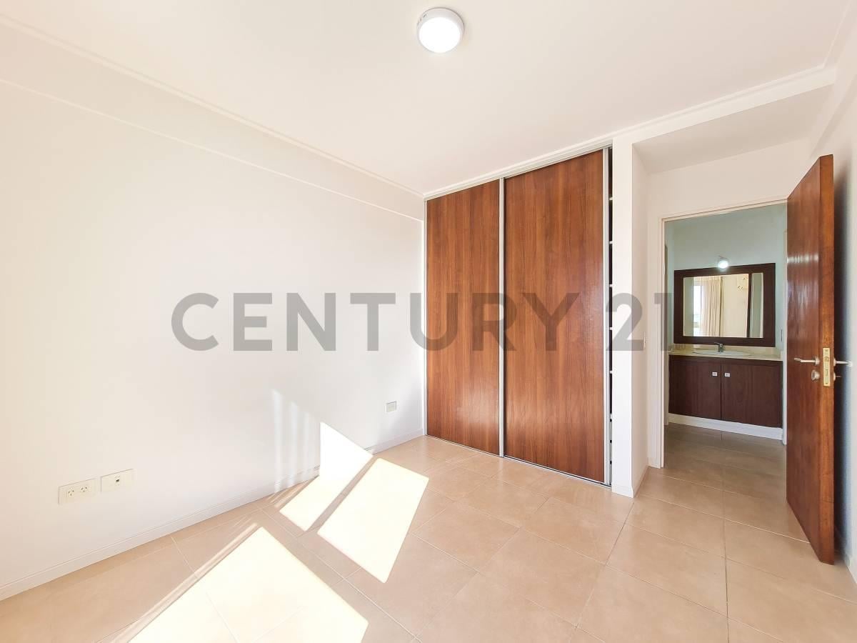 Foto de Departamento en venta de un dormitorio con cochera en La Plata, imagen 4