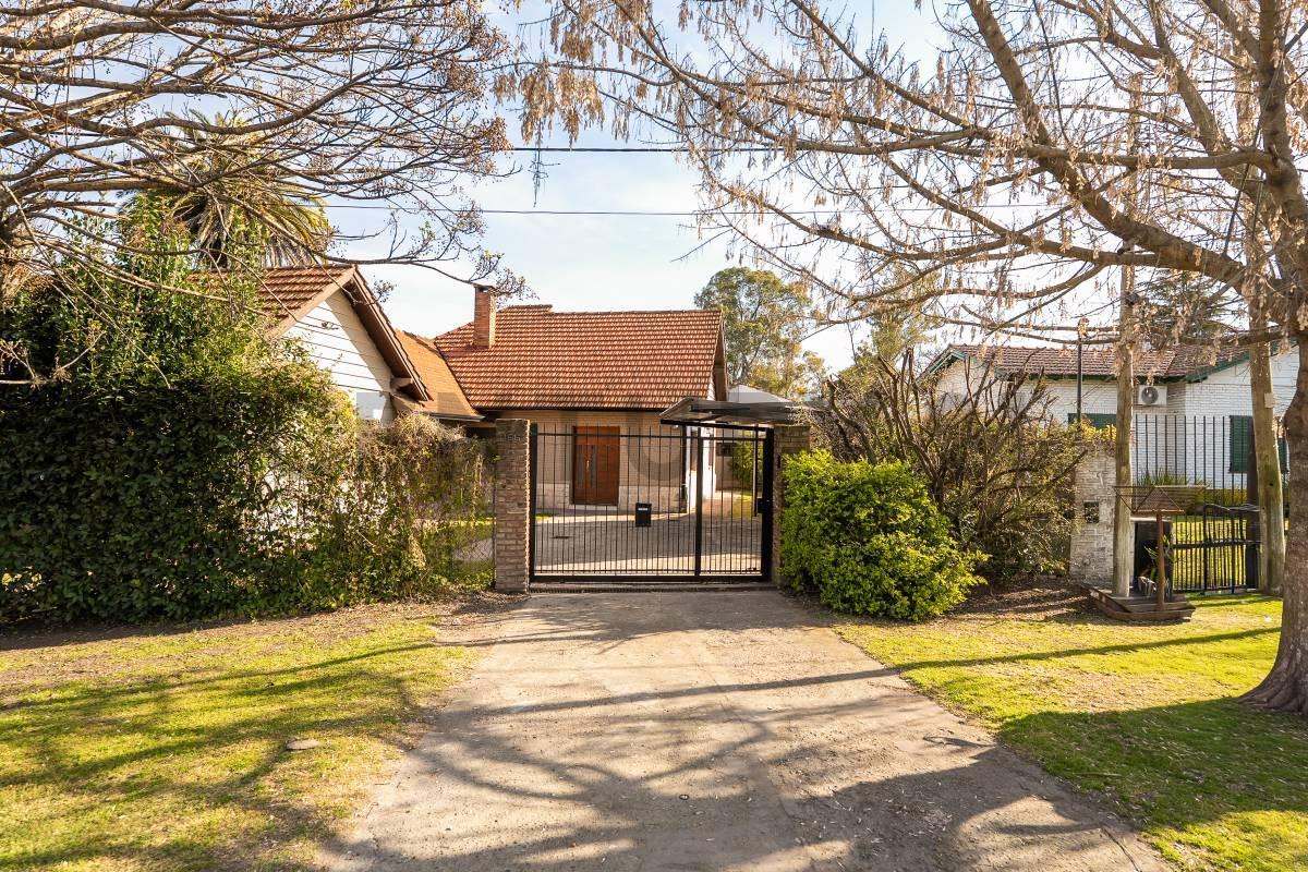 Foto de CASA EN VENTA EN VILLA ELISA| 3 dormitorios | Excelente ubicación sobre, imagen 1