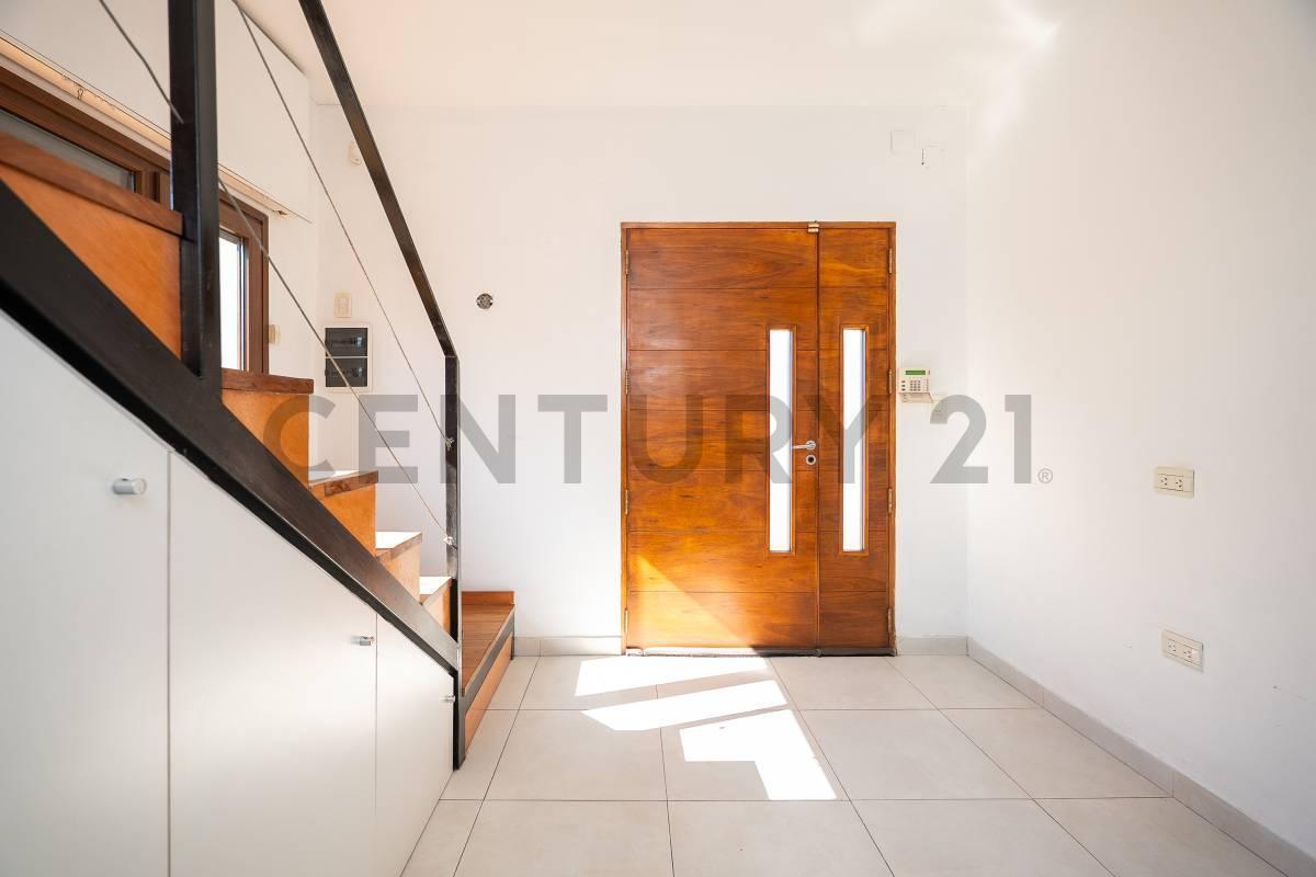 Foto de CASA EN VENTA EN VILLA ELISA| 3 dormitorios | Excelente ubicación sobre, imagen 2