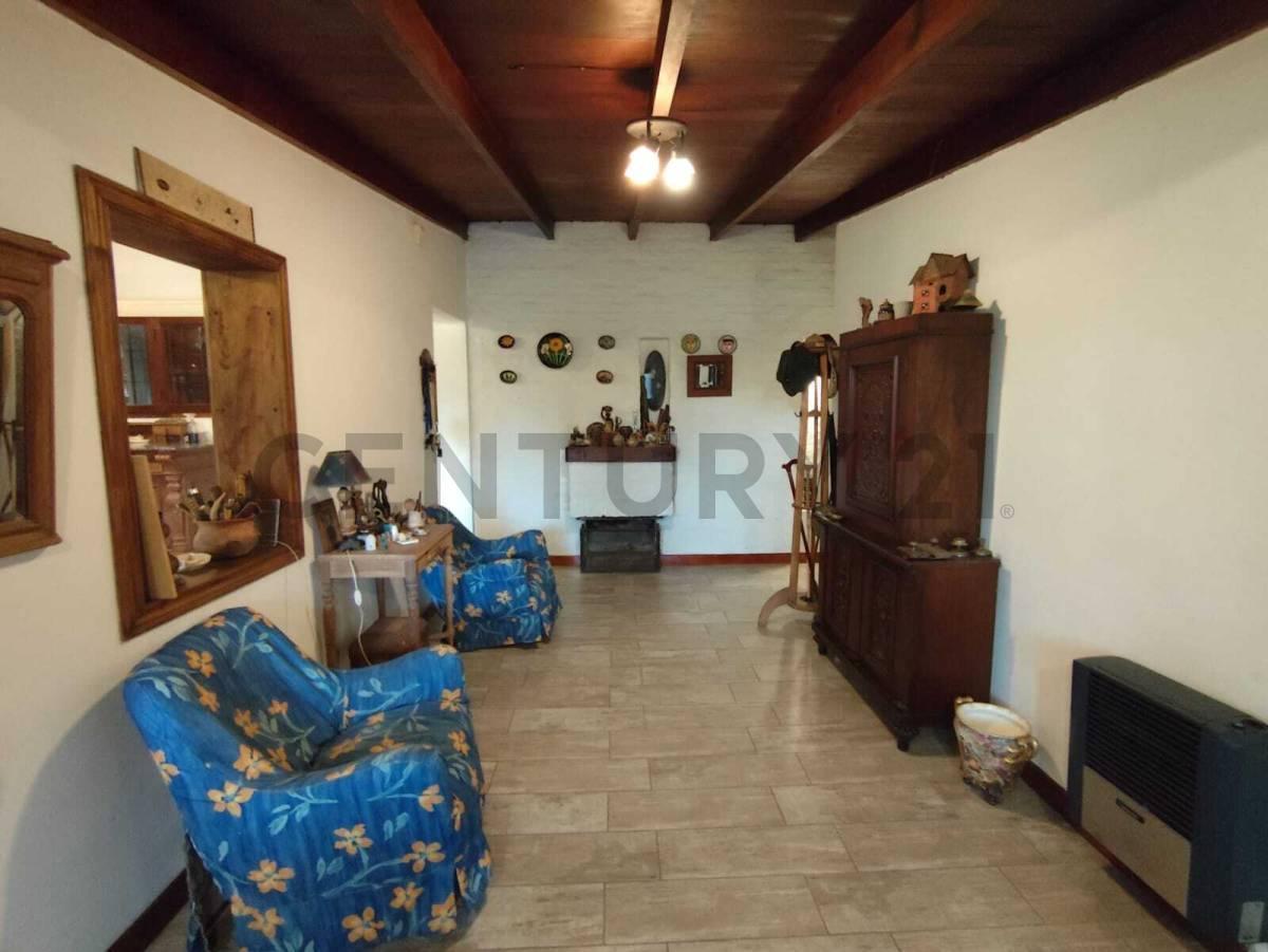 Foto de Venta de casa 3 dormitorios con quincho y pileta, imagen 1