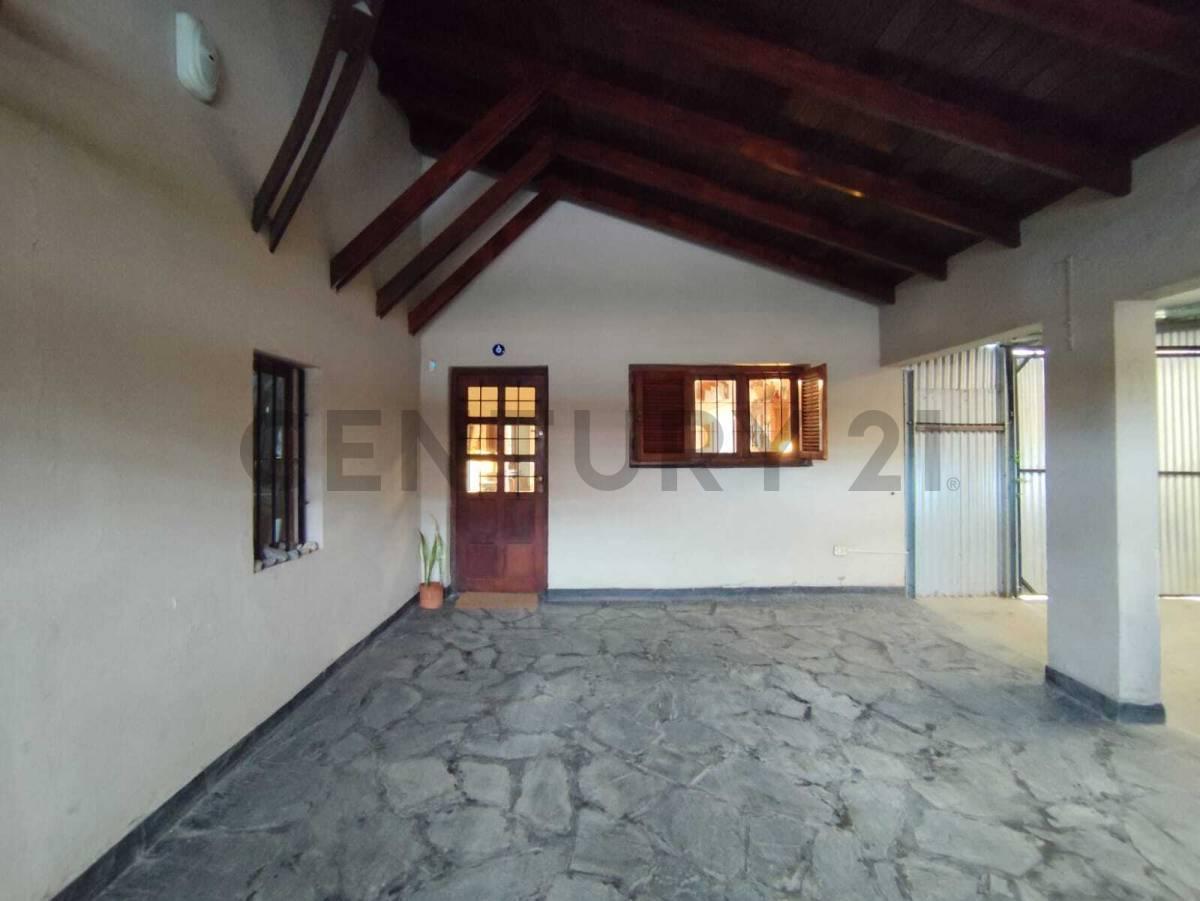 Foto de Venta de casa 3 dormitorios con quincho y pileta, imagen 5
