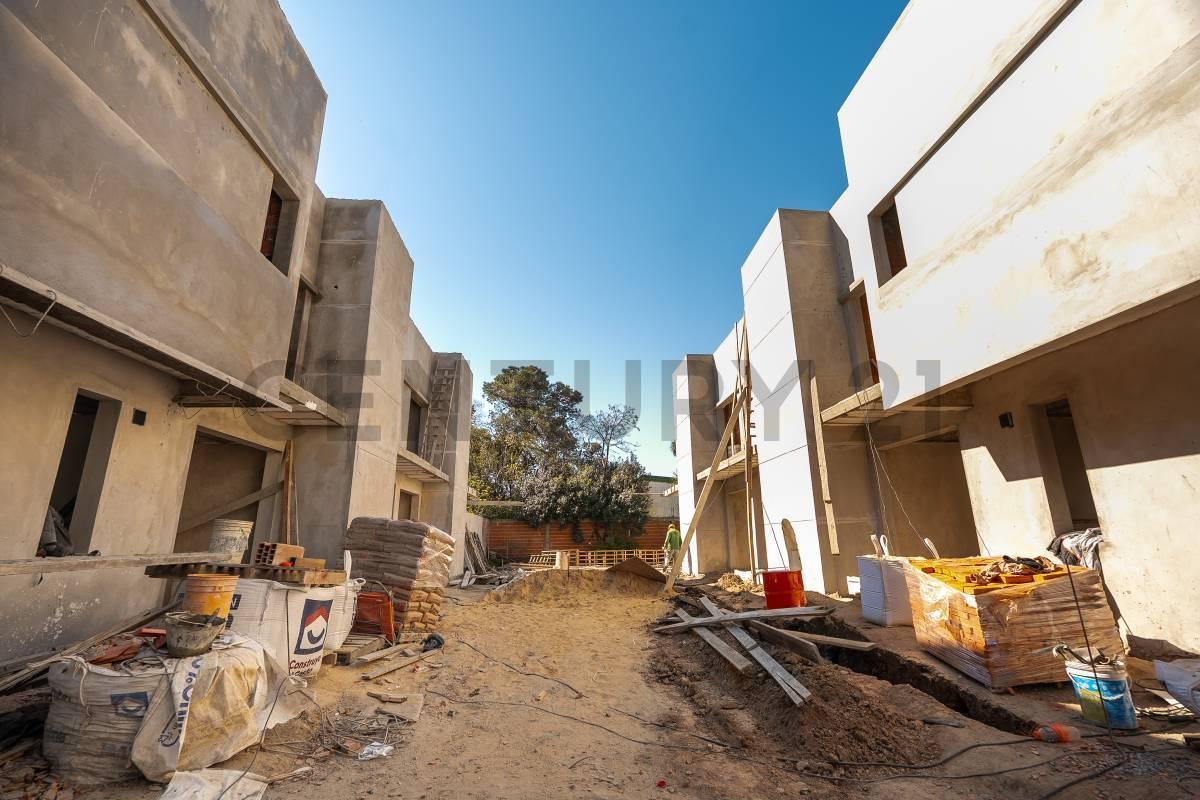 Foto de Venta de Casa estilo Duplex complejo cerrado - CITY BELL, imagen 4