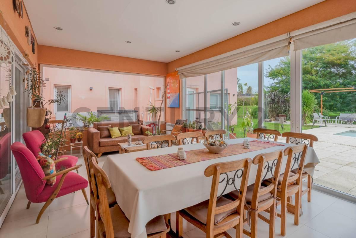 Foto de CASA EN VENTA EN LOMAS DE CITY BELL, 4 DORMITORIOS, imagen 5