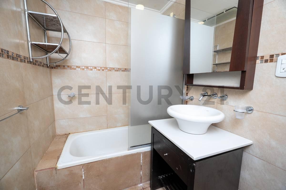 Foto de Casa en venta de 3 dormitorios, quincho y pileta, Villa Elisa, imagen 5