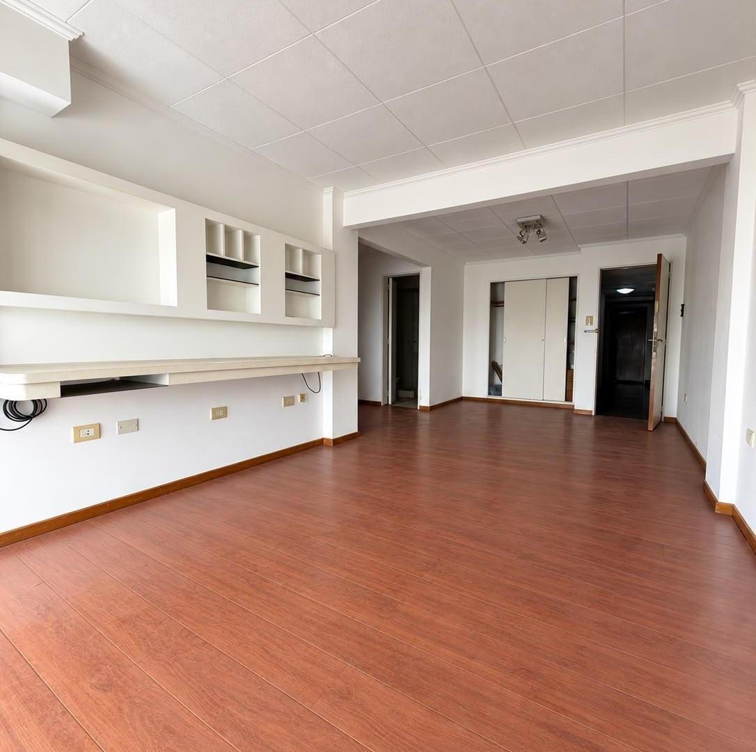 Foto de MONOAMBIENTE en venta La Plata, imagen 2